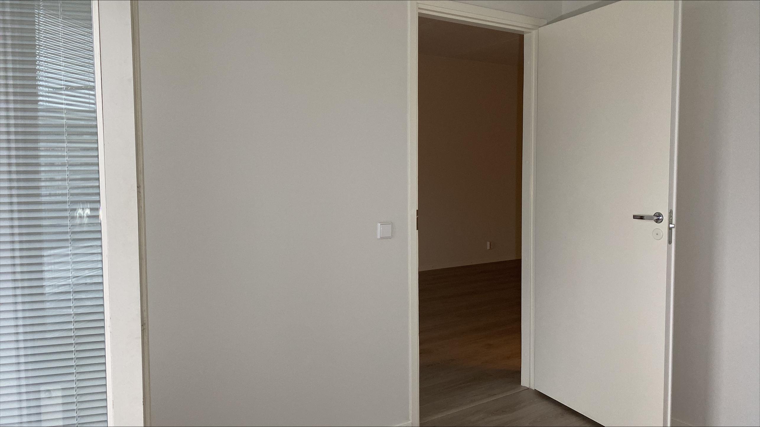 173991