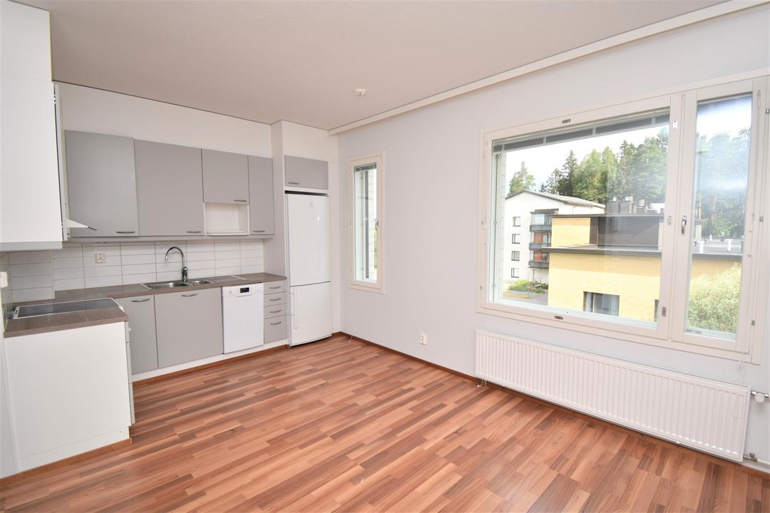 Launeenkatu 76 D 35