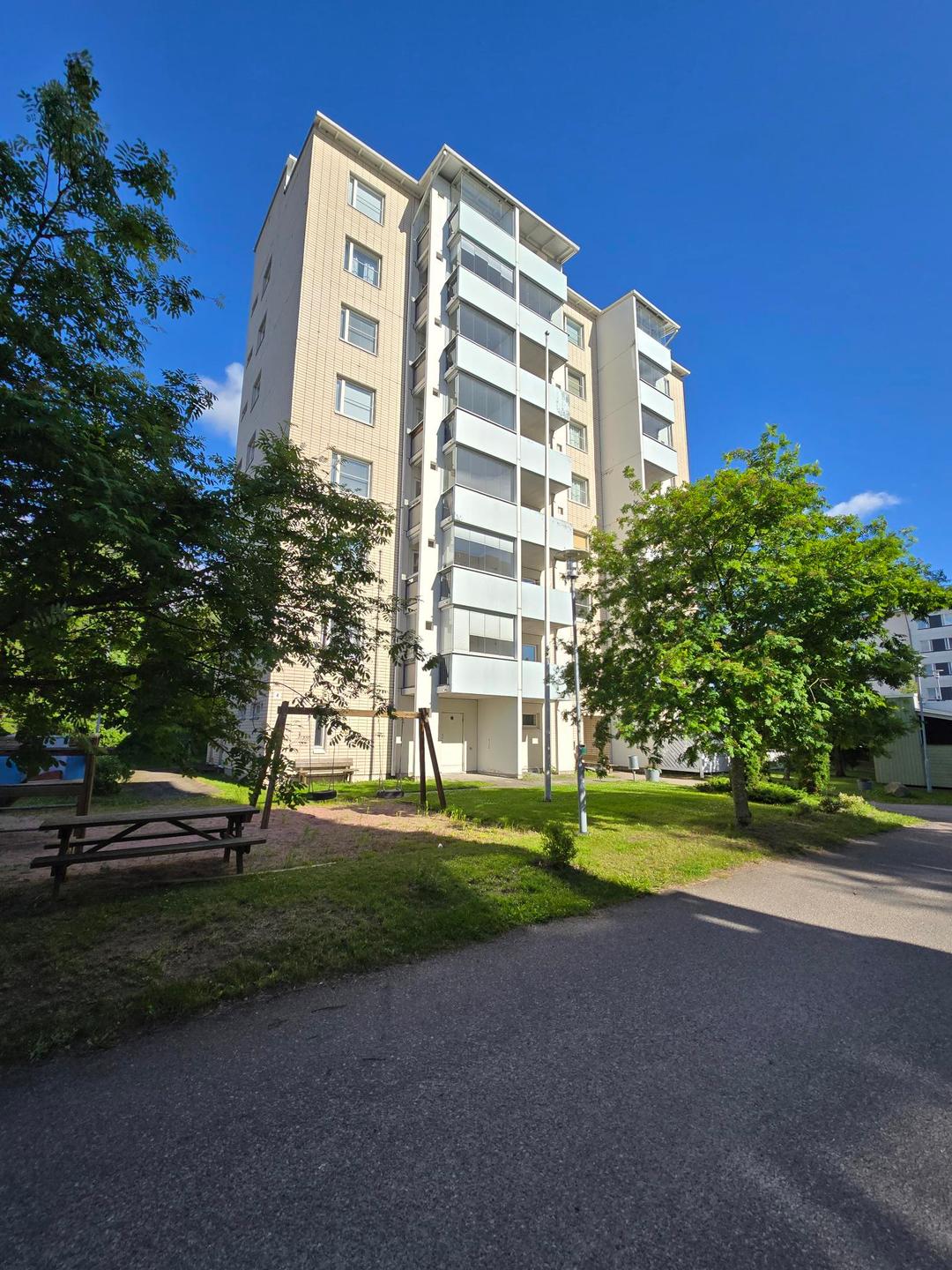 Kruunuvoudinkatu 4 AS 5