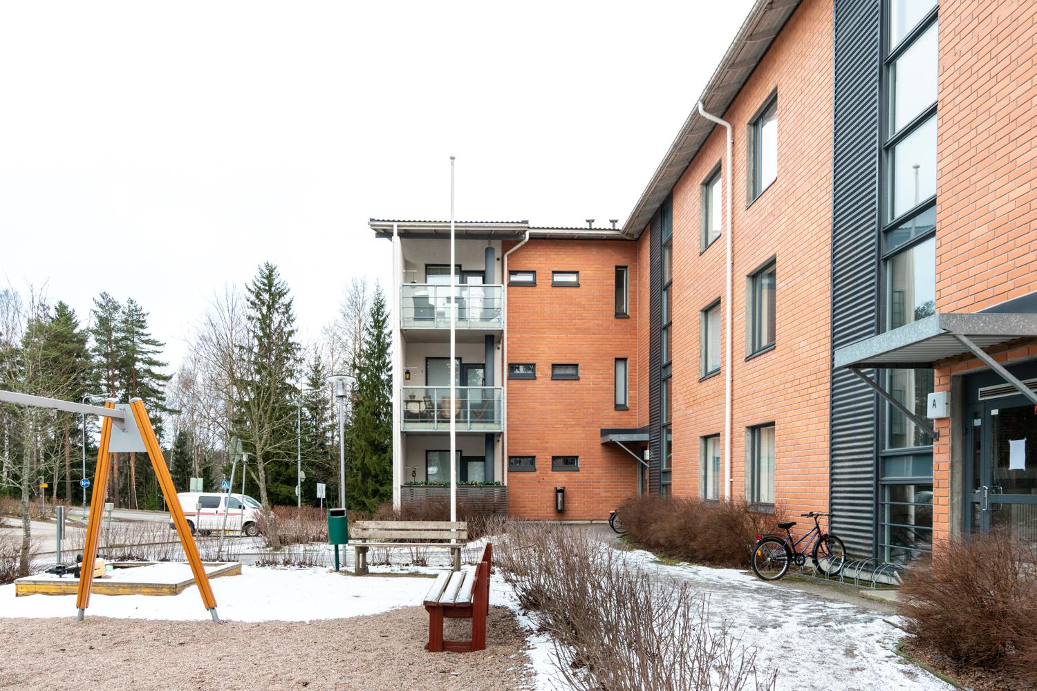 201019