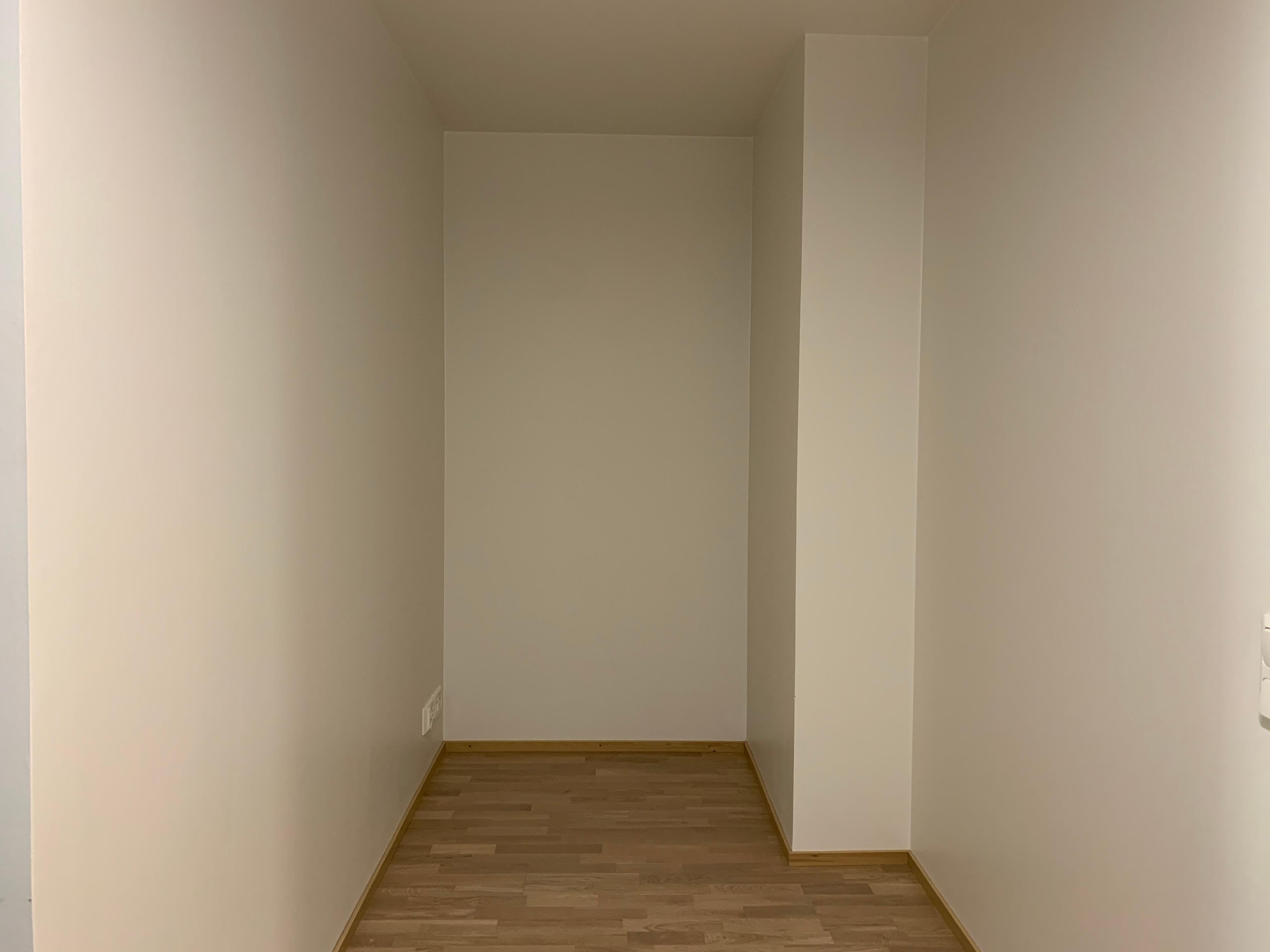 229116