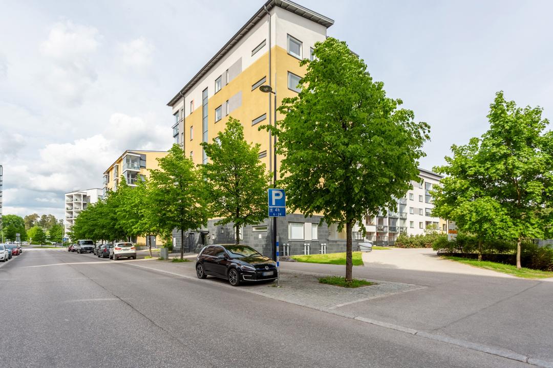 Aurinkotuulenkatu 8 - Asunto Oy Helsingin Pegasus
