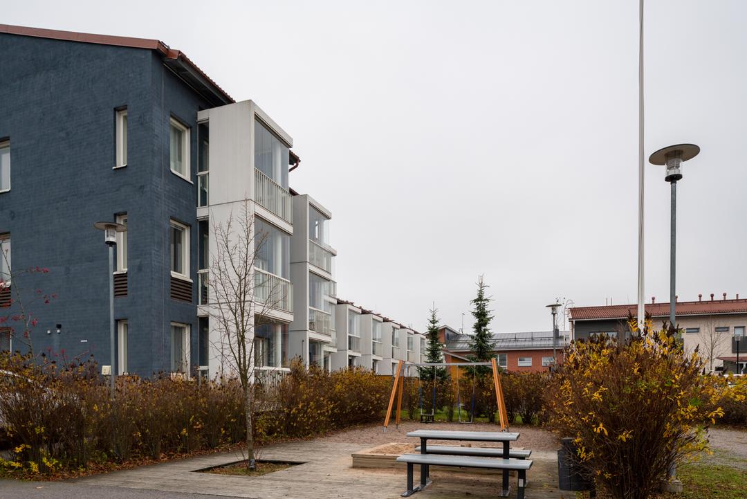 Hyökkäläntie 16 ja 20 - Asunto Oy Tuusulan Puistonvartija