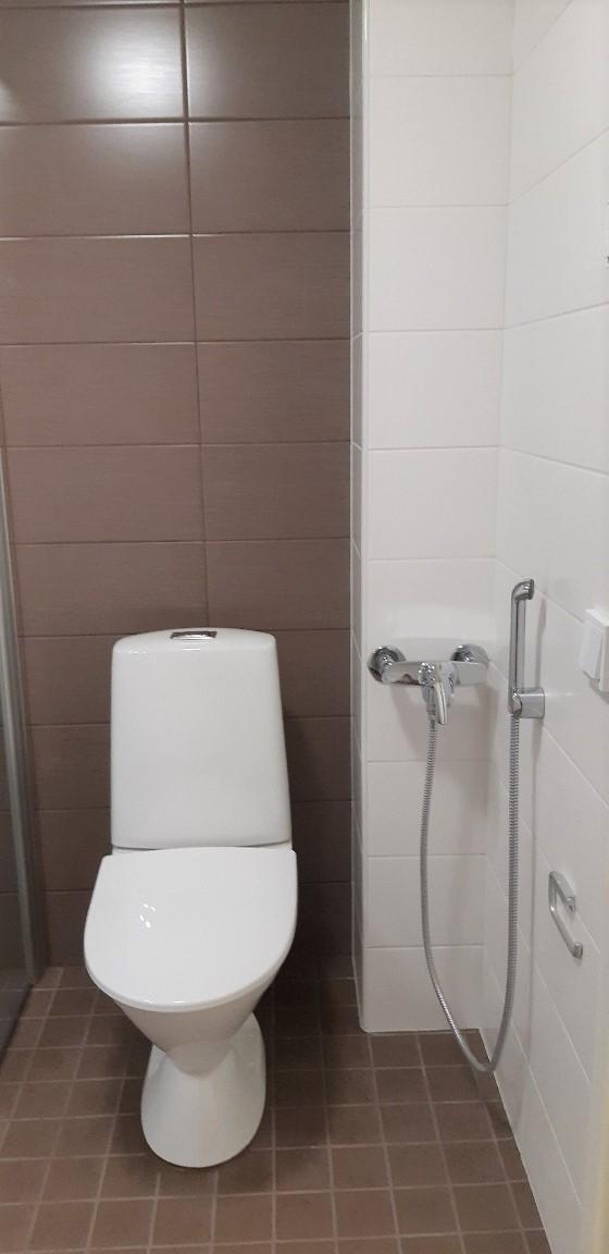 276296