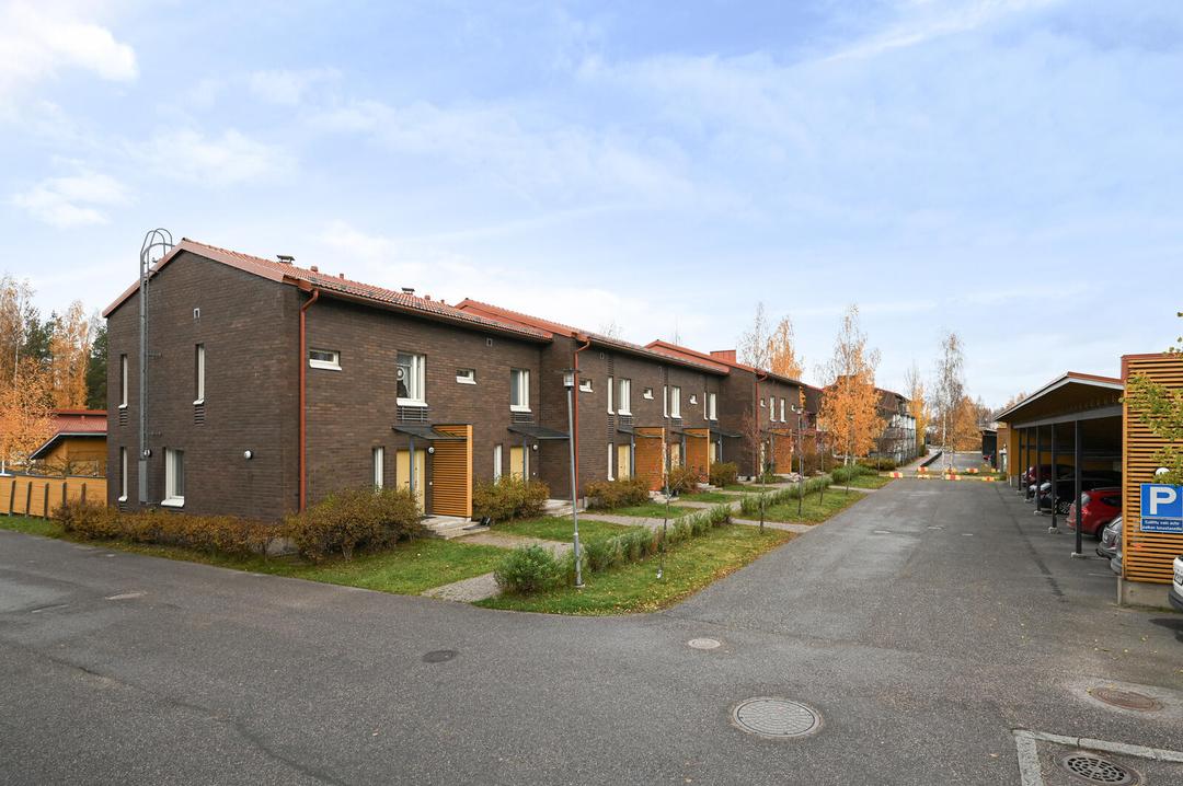 Hyökkäläntie 16 A 2