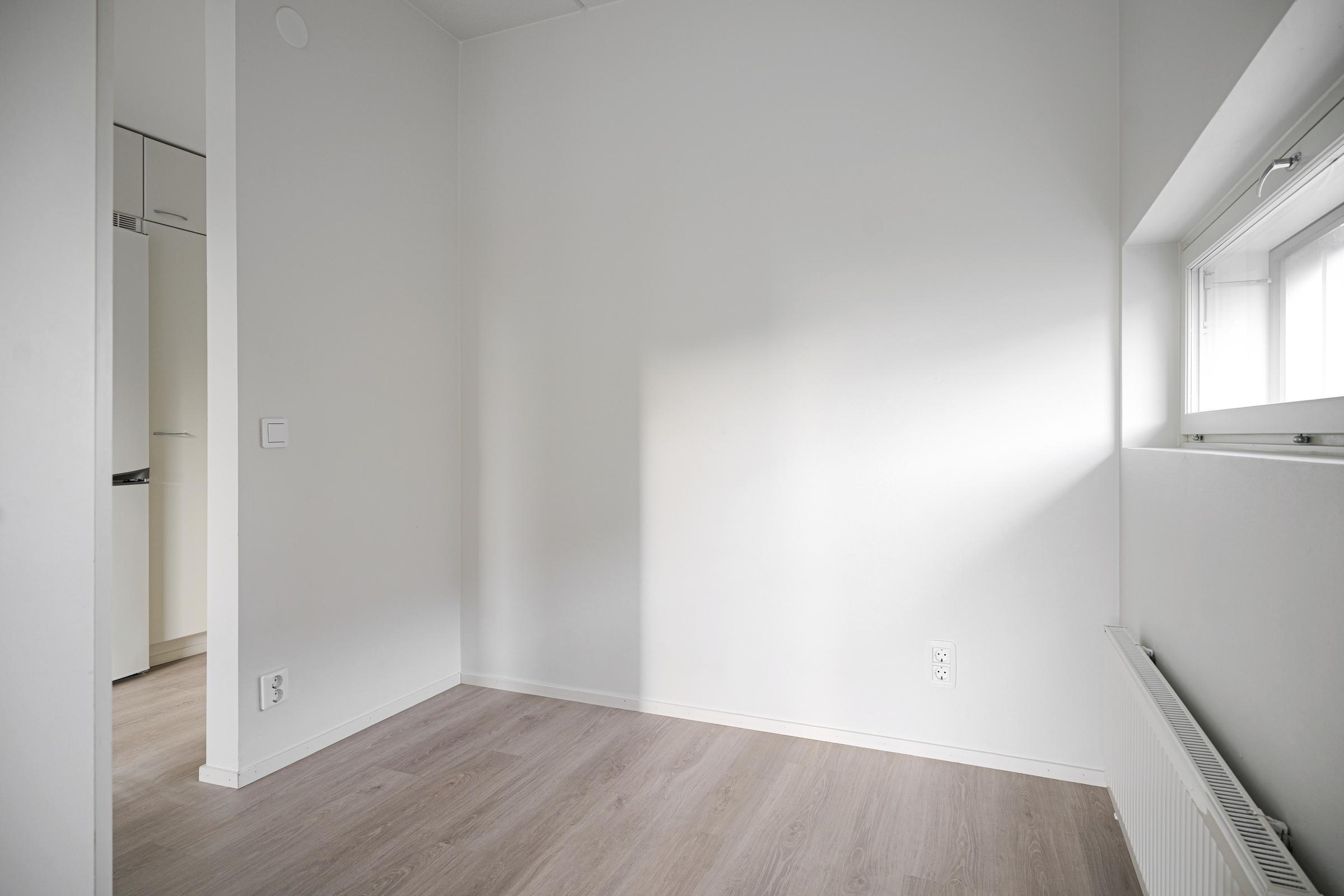 243534
